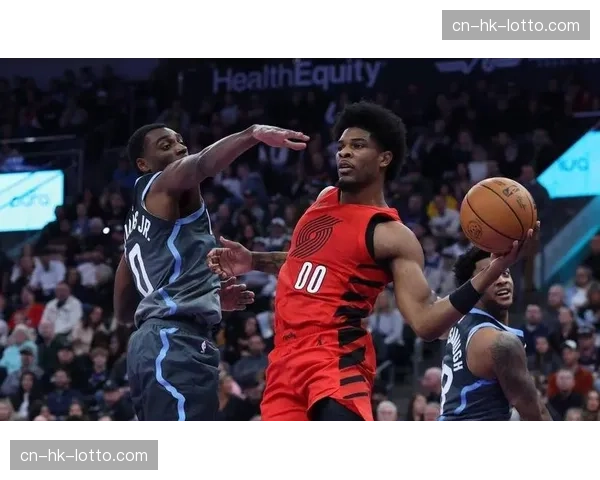 开拓者135-119击败爵士，霍勒迪31+9+7克林根23+18+7