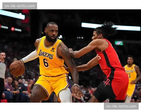 季后赛前夕数据前瞻：多队三分命中率在四月冲刺阶段呈下滑趋势